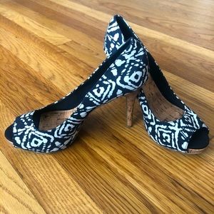 Christian Siriano Patterned Heels